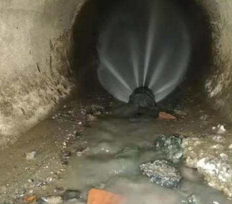 红花岗市政管道清淤