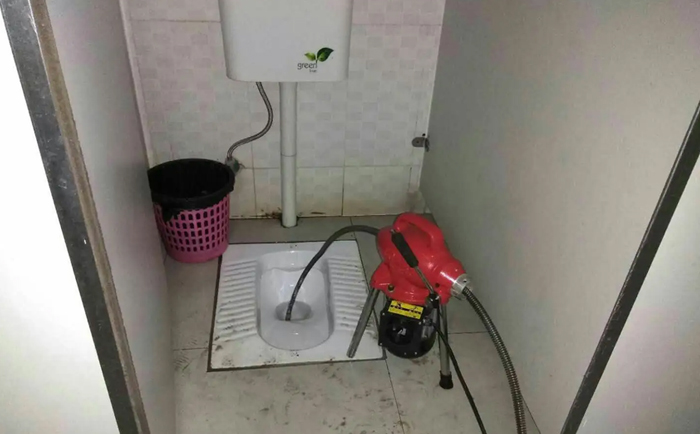 红花岗蹲便疏通